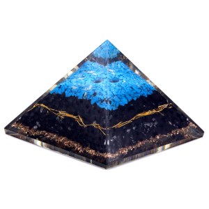 Orgonite Pyramid – Protection & Balance (Turquoise & Black Tourmaline)